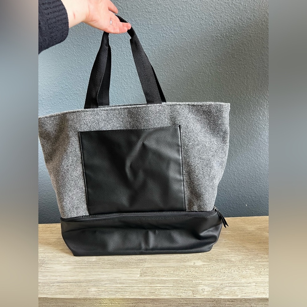 NEW!!! DSW Black and Gray Women's Large Tote Bag